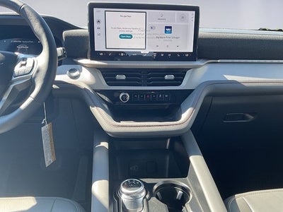 2027 Ford Explorer Active w/200A Pkg