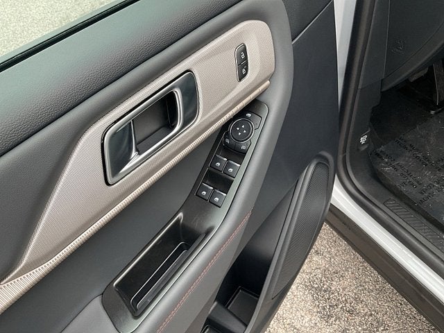 2026 Ford Explorer Active w/100A Pkg