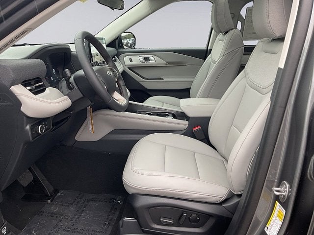 2026 Ford Explorer Active w/100A Pkg