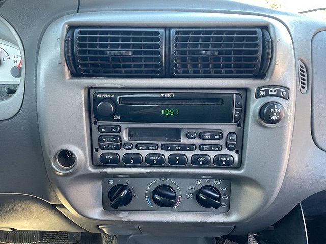 2004 Ford Explorer Sport Trac XLS