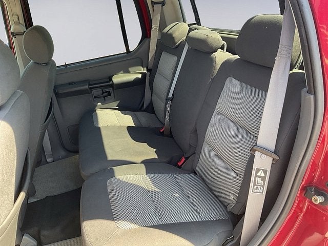 2004 Ford Explorer Sport Trac XLS