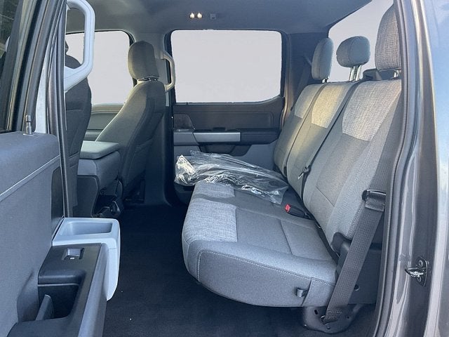2027 Ford Super Duty F-250 SRW XLT