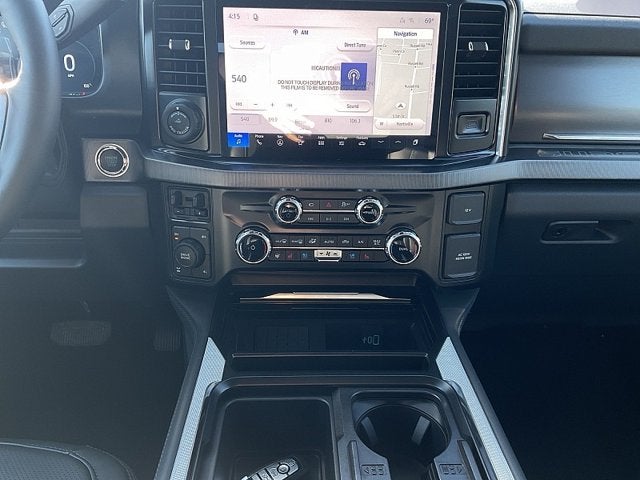 2027 Ford Super Duty F-250 SRW Platinum