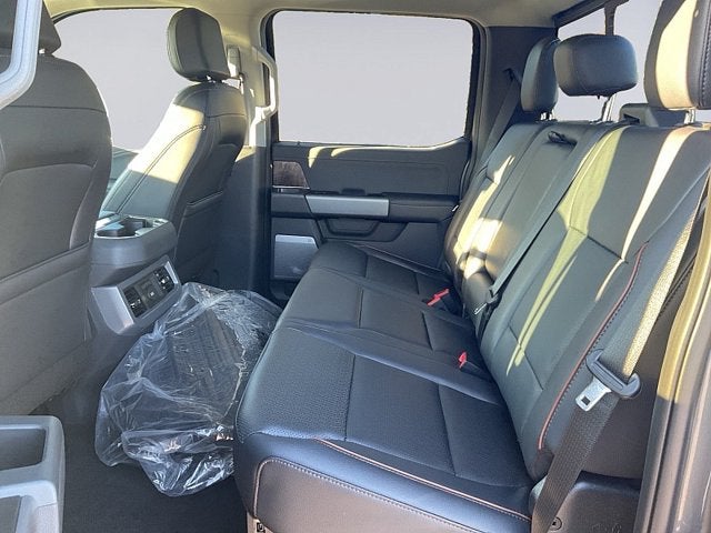 2027 Ford Super Duty F-250 SRW LARIAT
