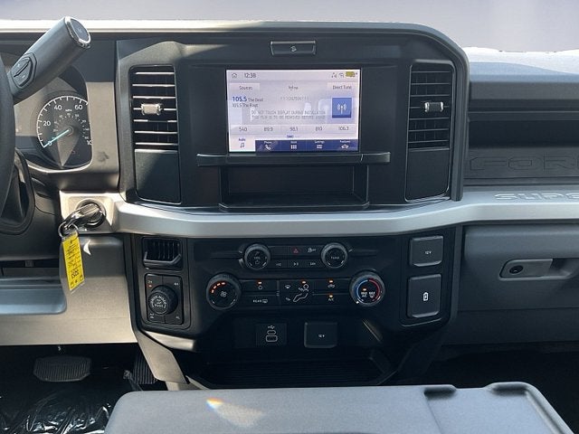 2027 Ford Super Duty F-250 SRW XL