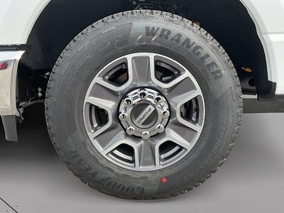 2027 Ford Super Duty F-350 SRW LARIAT