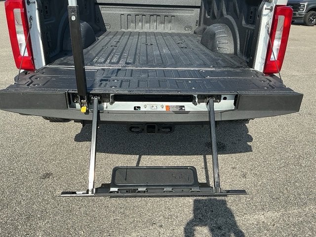 2025 Ford Super Duty F-350 DRW XL