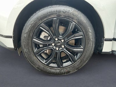 2023 Ford Edge SE