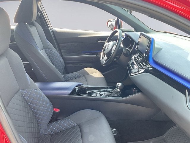 2021 Toyota C-HR XLE