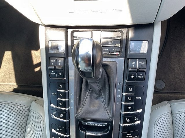 2015 Porsche Macan Turbo