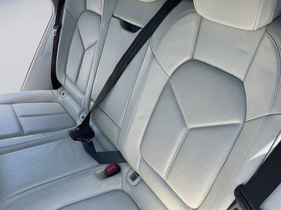 2015 Porsche Macan Turbo