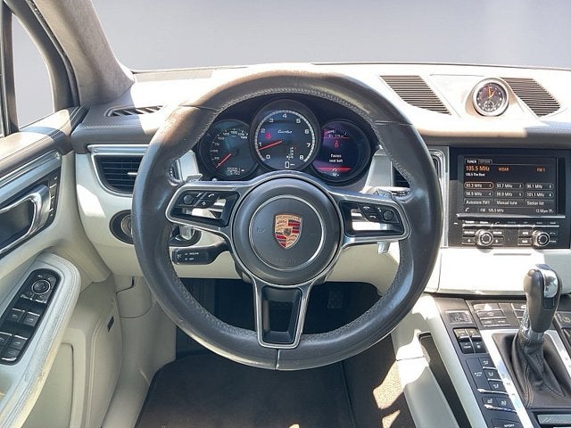 2015 Porsche Macan Turbo