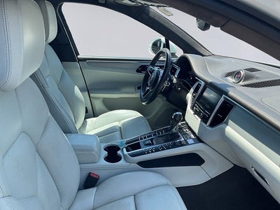 2015 Porsche Macan Turbo