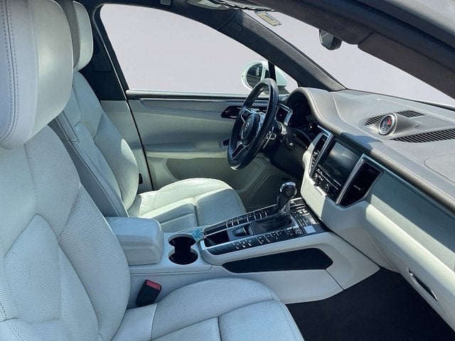 2015 Porsche Macan Turbo