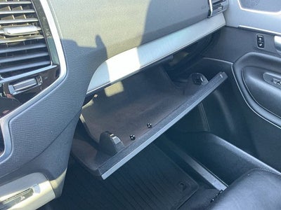 2021 Volvo XC90 Momentum