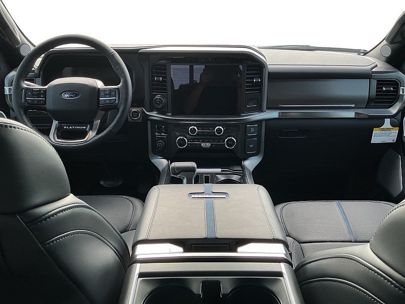 2025 Ford F-150 Platinum®