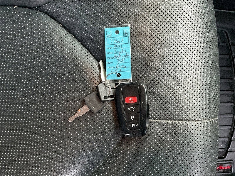 2021 Toyota Highlander Platinum